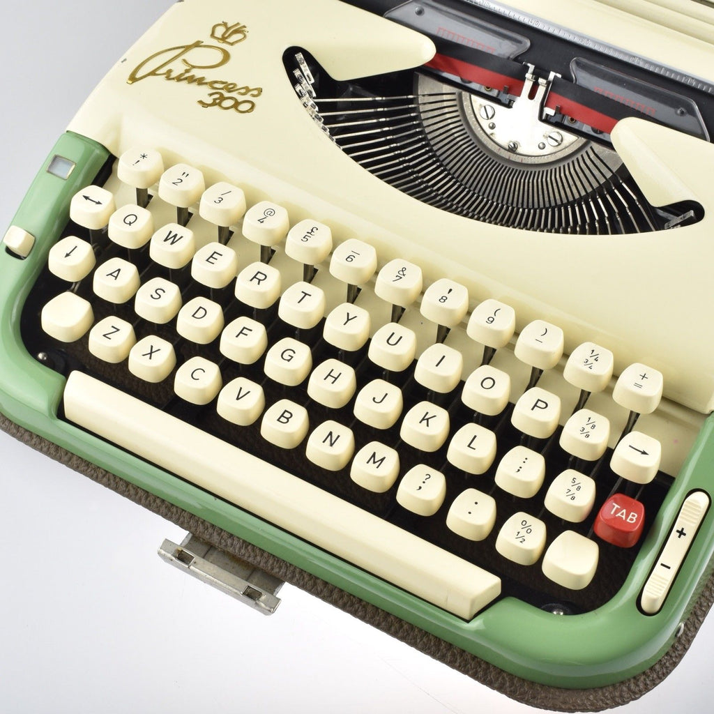 Professionally Serviced Working Princess 300 Typewriter
