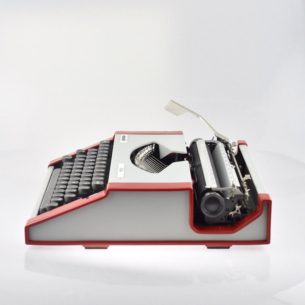Olivetti ROMA Typewriter