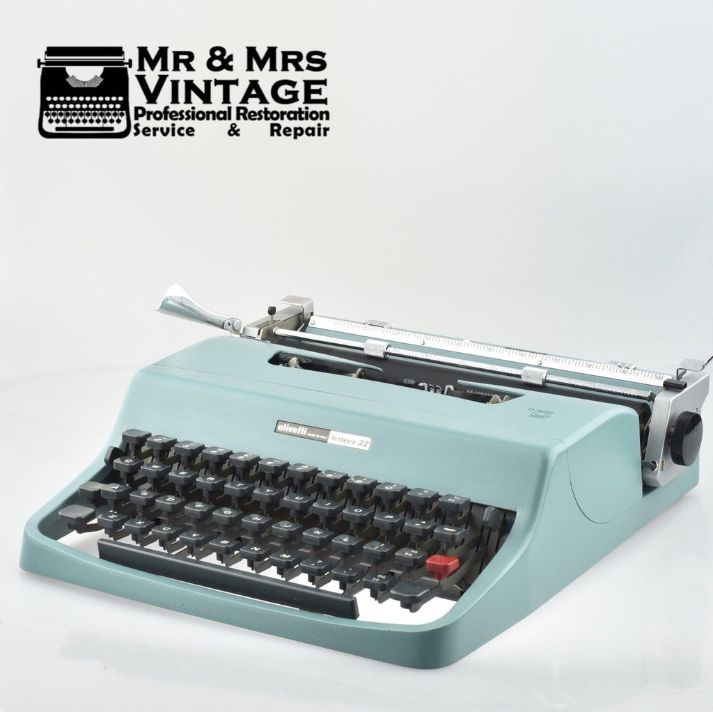 Professionally Serviced Working Olivetti Lettera 32 Typewriter 