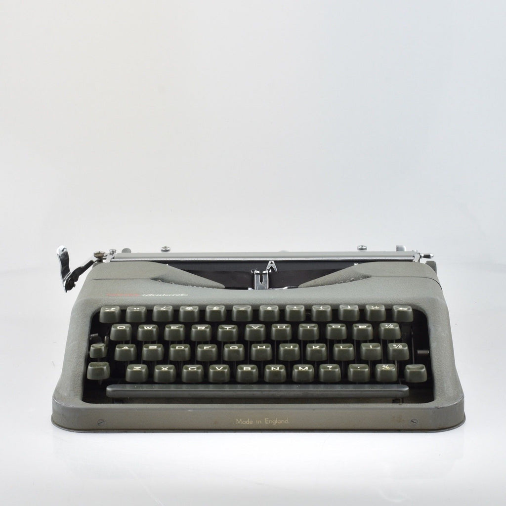 Professionally Serviced Working Empire Aristocrat Typewriter