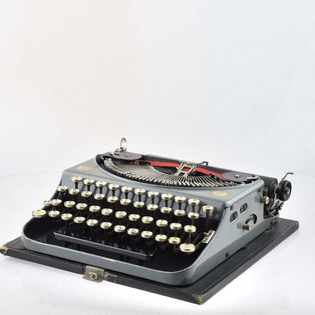 Professionally Serviced Working Smith Premier Typewriter