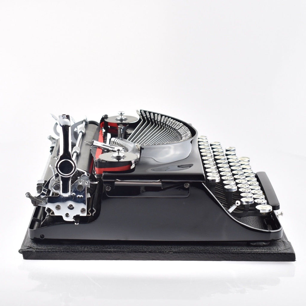 Imperial Good Companion Model 1 Typewriter 