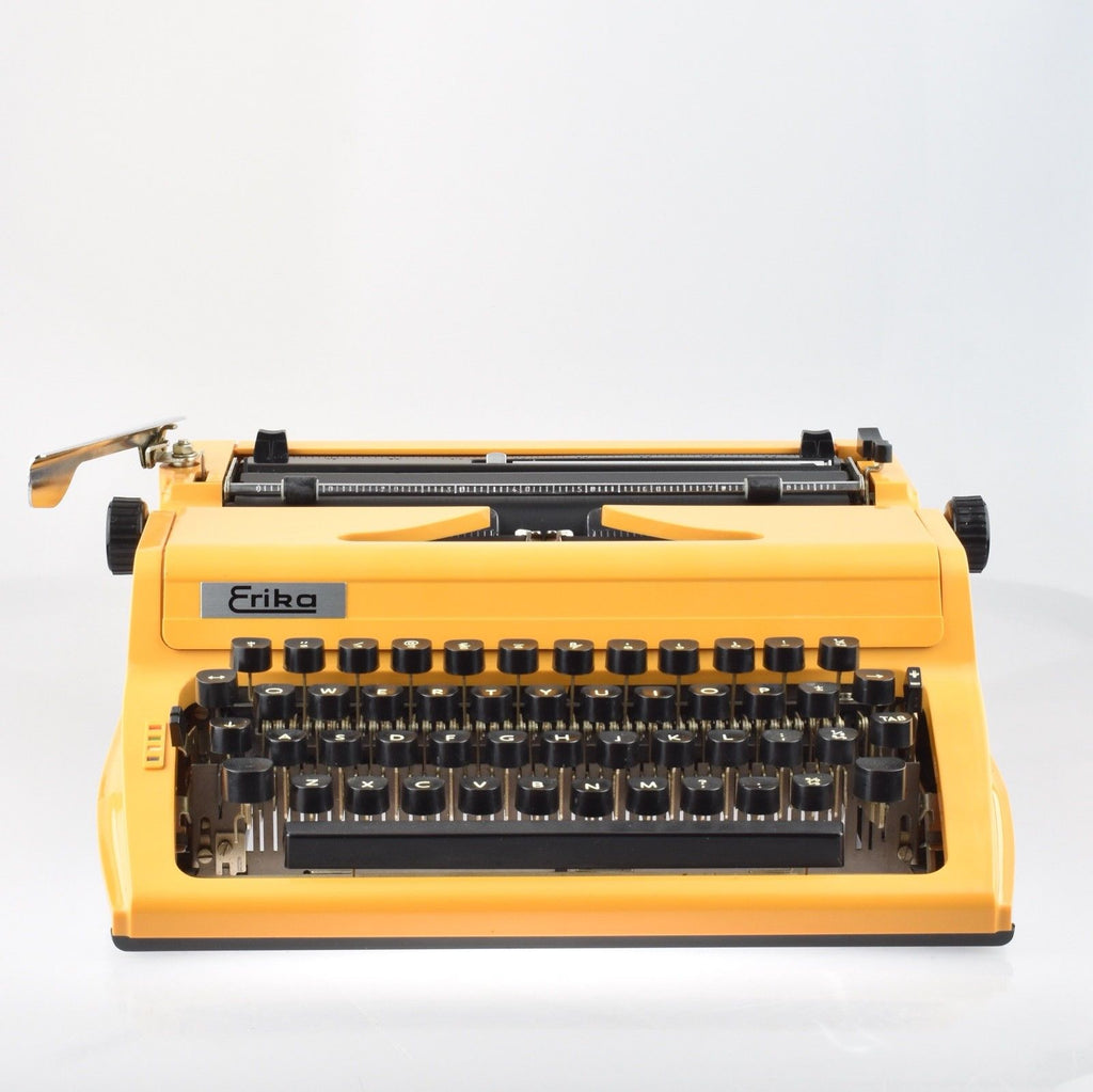 By Mr & Mrs Vintage Typewriters - 100% Genuinely Serviced Working  