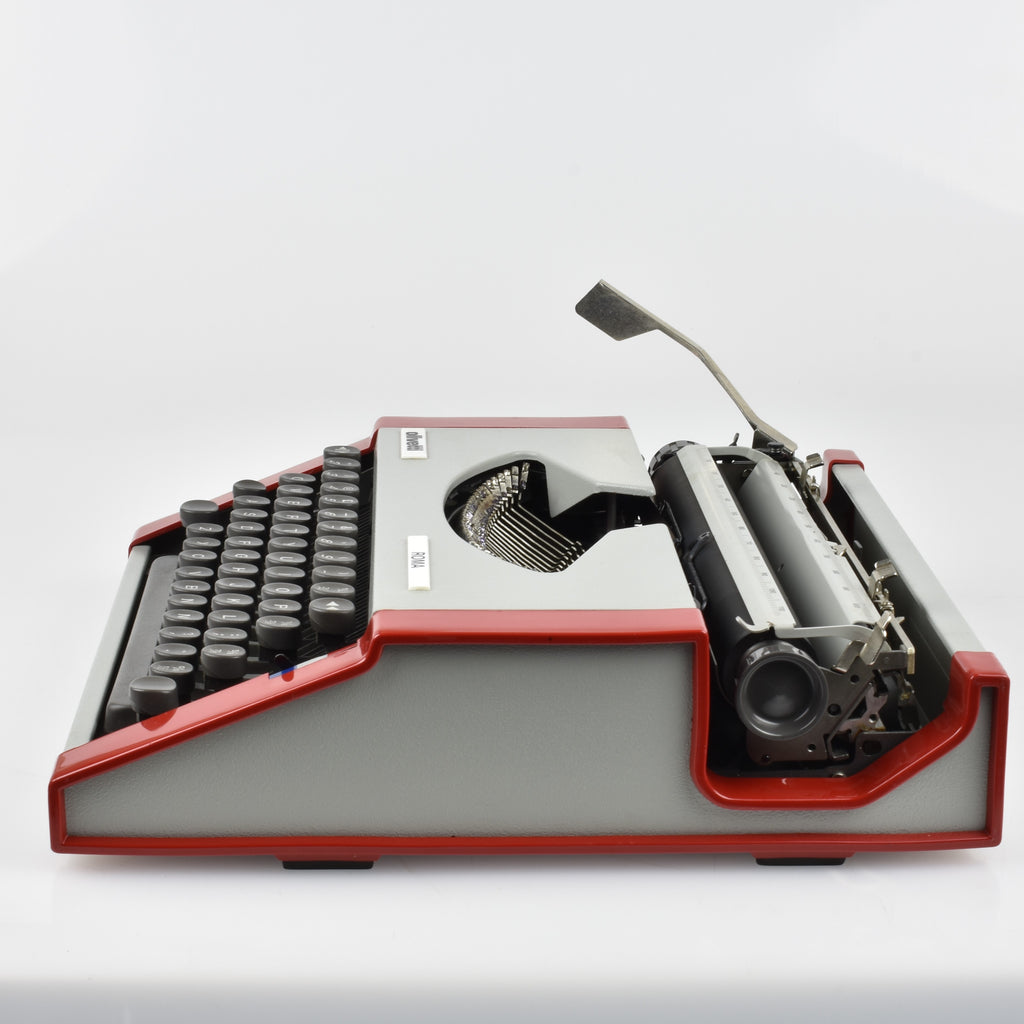 Olivetti ROMA Typewriter