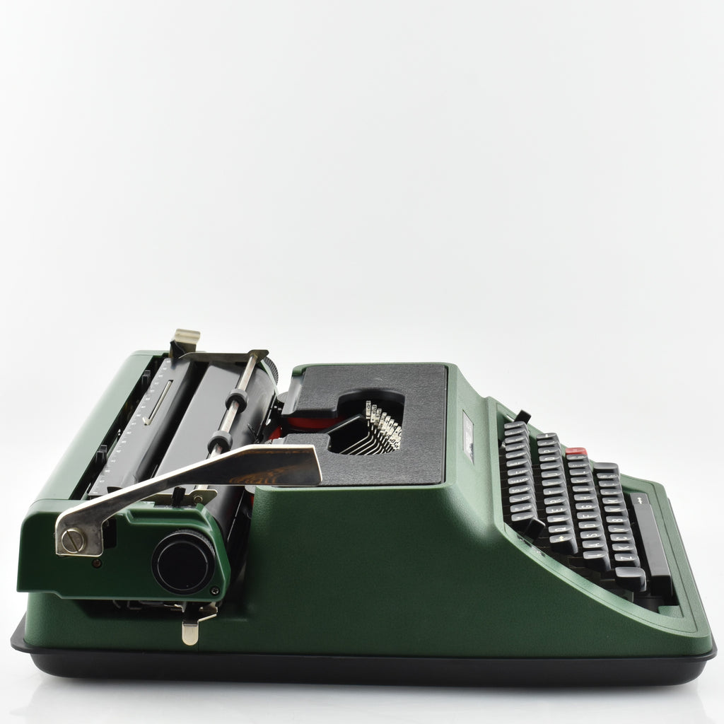 Silver Reed 500 Typewriter