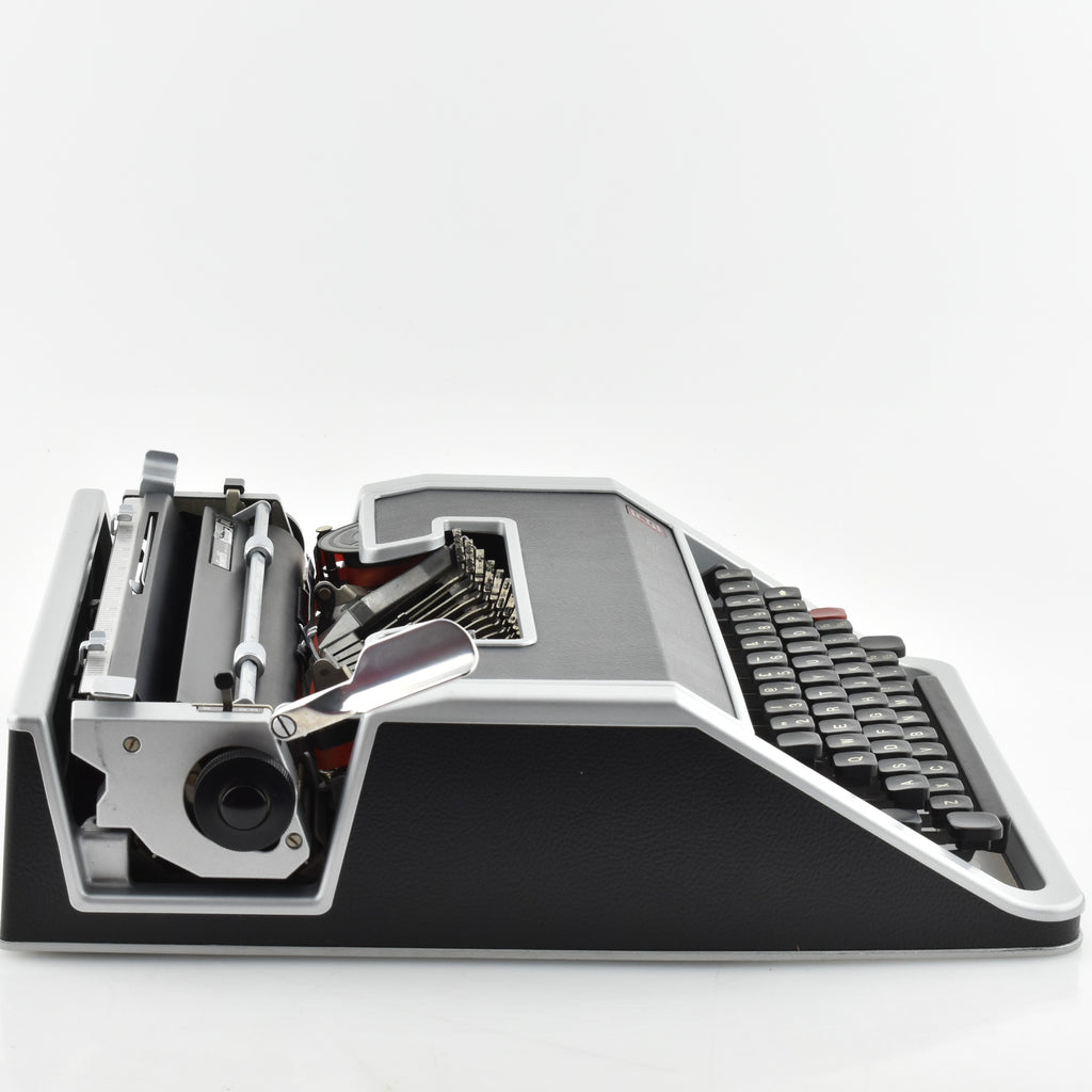 Olivetti Lettera DL Typewriter